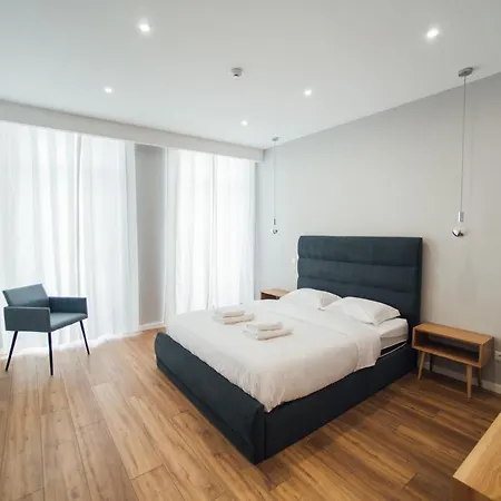Hostal Lightpoint Oporto