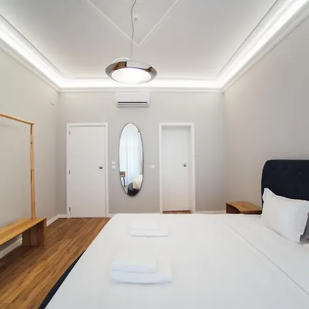 Lightpoint Hostal Oporto